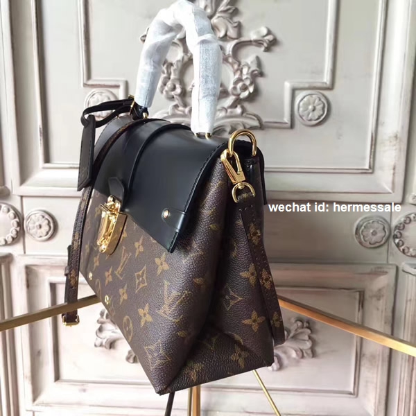 Louis Vuitton M43125 One Handle Flap Bag MM Monogram