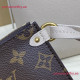 M25022 Low Key Hobo MM Limestone Gray (Authentic Quality)