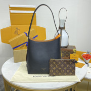 M25352 Low Key Hobo PM Black (Authentic Quality