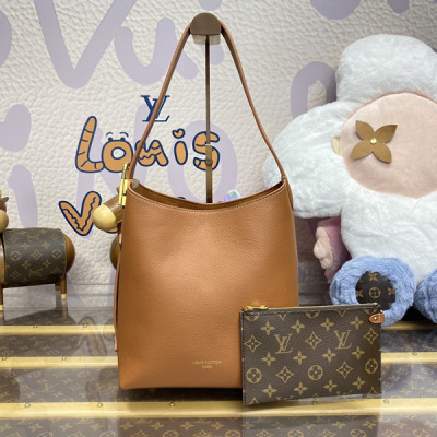 M25354 Low Key Hobo PM Cognac