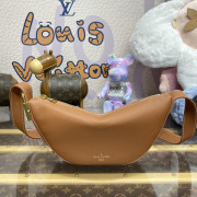 M83546 Low Key Bumbag Cognac Brown