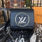 Louis Vuitton M90366 Pochette Twist Monogram Vernis Leather