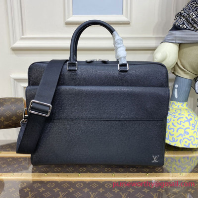 M30440  Alex Briefcase Taiga Leather