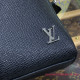 M30440  Alex Briefcase Taiga Leather