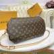 M44546 Rivoli MM Monogram Canvas