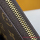 M62581 Zippy Organizer Monogram Canvas 
