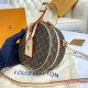 M43514 Petite Boîte Chapeau Monogram Canvas