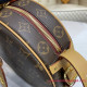 M52294 Boite Chapeau Souple Monogram Canvas