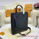 M30811 Vertical Tote Taiga Leather