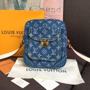 Louis Vuitton M95348