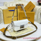 M20395 Swing Fashion Leather Handbag (White)