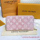 M81182 Zippy Wallet