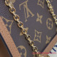 M68746 Dauphine Chain Wallet 