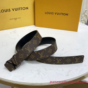 M9821V LV Initiales 40MM Reversible Belt