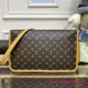 M42249 Gibeciere GM Messenger Bag