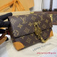M14738 Steamer Wearable Wallet (Authentic Quality)
