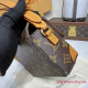 M14738 Steamer Wearable Wallet (Authentic Quality)