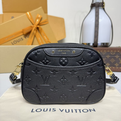 M25518 Tiny Camera Bag Black (Authentic Quality)