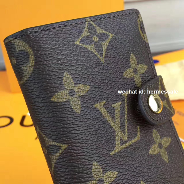 Louis Vuitton Tax Free States | The Art of Mike Mignola