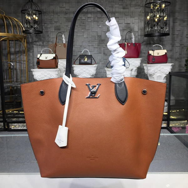 Louis Vuitton M52617 Lockme Go Lockme Caramel