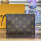 M47546 Toiletry Pouch 15 Monogram Canvas