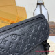 M25121 Messenger Voyager PM Black (Authentic Quality)