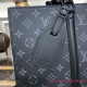 M45265 Sac Plat Horizontal Zippé Monogram Eclipse Canvas