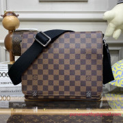 N41031 Louis Vuitton District PM Damier Ebene