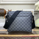 N41260 Louis Vuitton District PM Shoulder Bag Crossbody