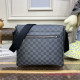 N41272 Louis Vuitton District MM Shoulder Bag 