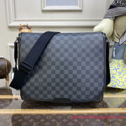 N58029 Louis Vuitton Daniel MM Shoulder Bag 